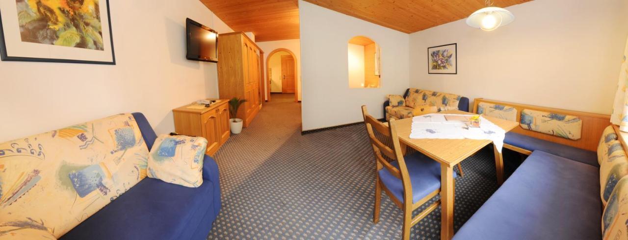Pension Backstuba Partenen Bagian luar foto