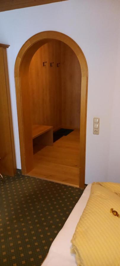 Pension Backstuba Partenen Bagian luar foto